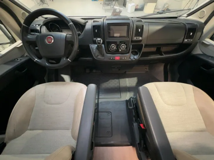 Fahrzeugbild Adria Compact DL Supreme/9-G Automatik/Einzelbetten/ #8