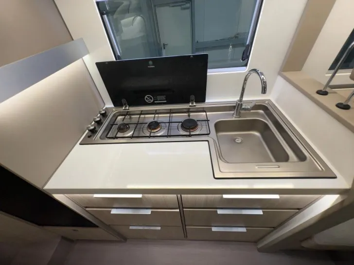 Fahrzeugbild Adria Compact DL Supreme/9-G Automatik/Einzelbetten/ #15
