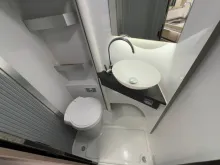 Fahrzeugbild Adria Compact DL Supreme/9-G Automatik/Einzelbetten/ #16