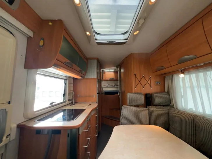 Fahrzeugbild Hymer B 524/Festbett+Hubbett/Markise/Garage #12