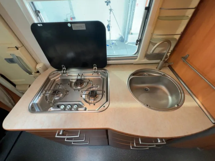 Fahrzeugbild Hymer B 524/Festbett+Hubbett/Markise/Garage #16