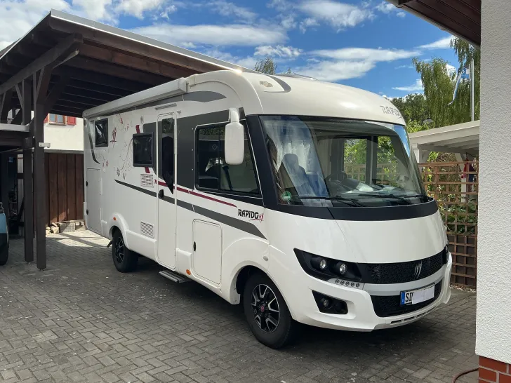 Fahrzeugbild Rapido 8F 855F sehr gut gepflegt #1