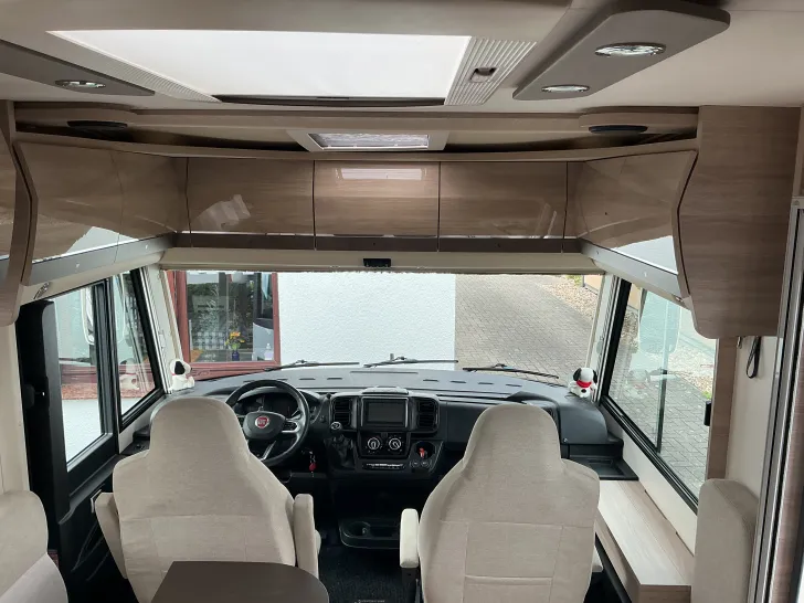Fahrzeugbild Rapido 8F 855F sehr gut gepflegt #5