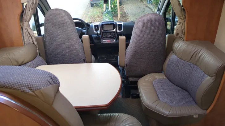 Fahrzeugbild Carthago chic c-line 4.9 gut gepflegt #7