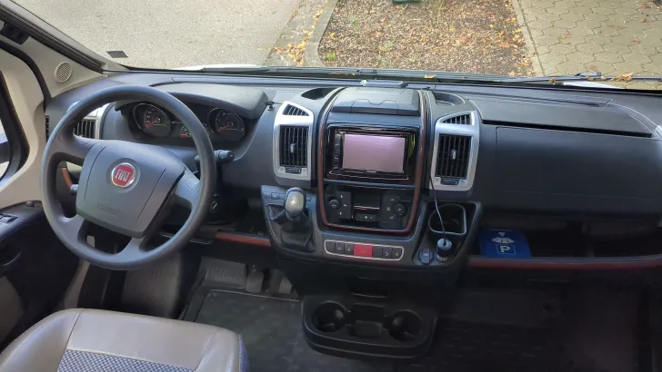Fahrzeugbild Carthago chic c-line 4.9 gut gepflegt #8