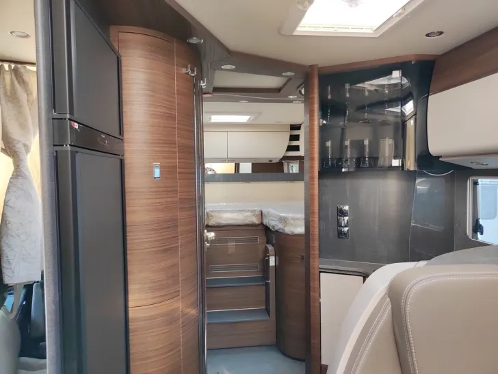 Fahrzeugbild Carthago chic c-line I 4.9 LE Mercedes #19