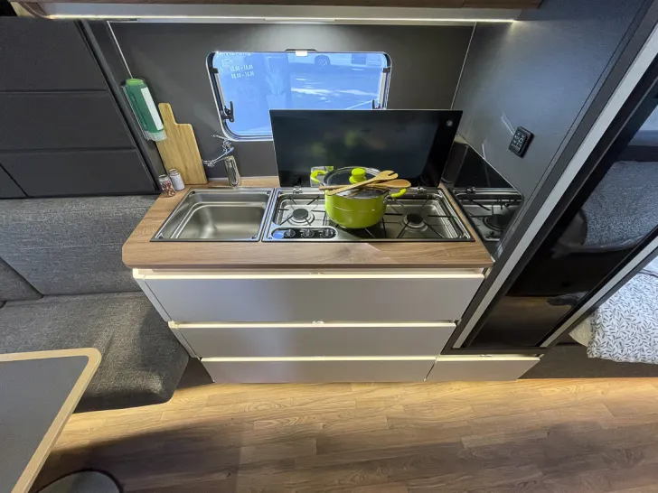 Fahrzeugbild Knaus AZUR 500 EU *Markise*DuoControl* #28