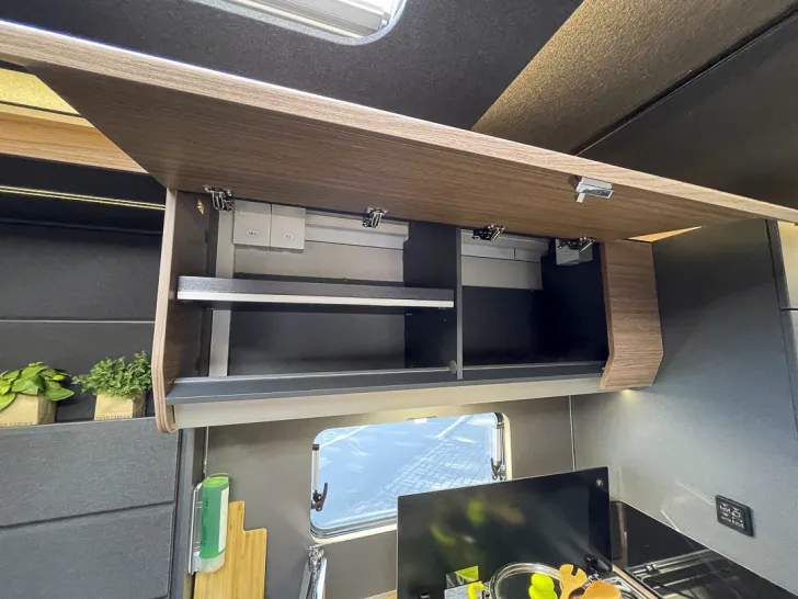 Fahrzeugbild Knaus AZUR 500 EU *Markise*DuoControl* #34