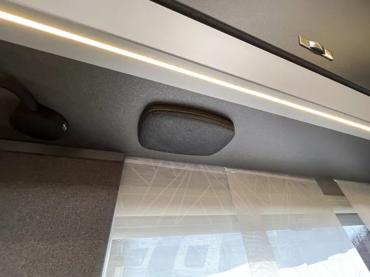 Fahrzeugbild Knaus AZUR 500 EU *Markise*DuoControl* #42