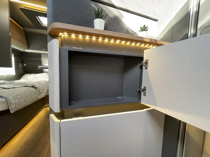 Fahrzeugbild Knaus AZUR 500 EU *Markise*DuoControl* #45