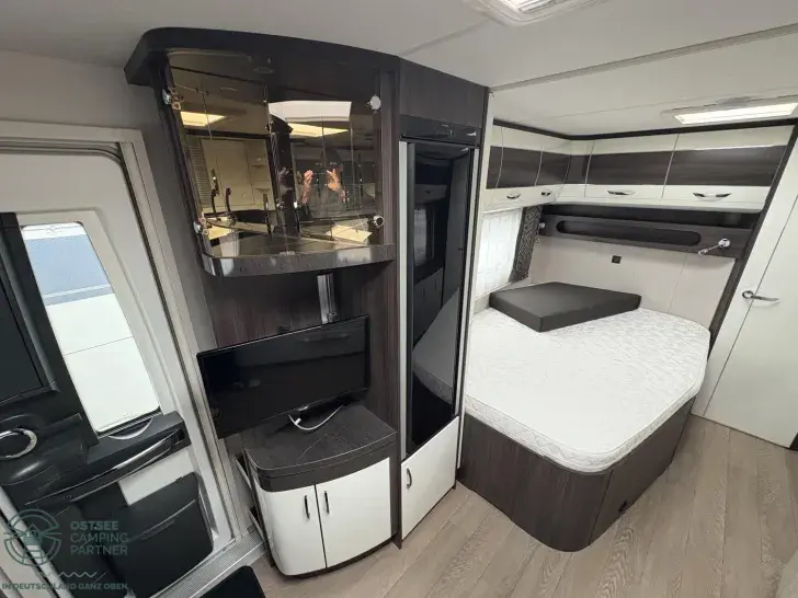 Fahrzeugbild Hobby Prestige 560 WFU *Junger Gebrauchter mit Mover* #18
