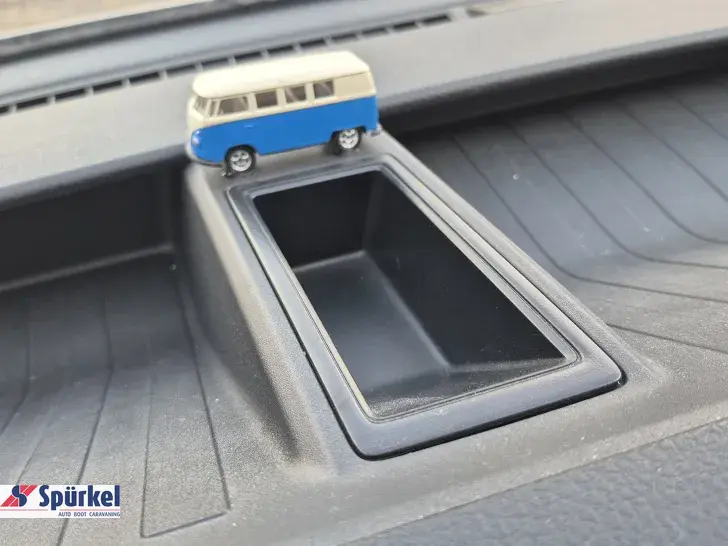 Fahrzeugbild VW Grand California 680 *177*Automatik*Solar* #36