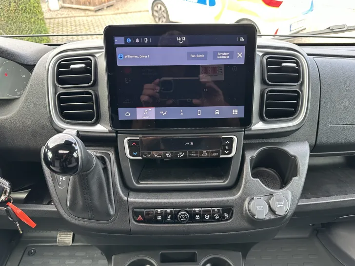 Fahrzeugbild Knaus L!ve Wave 650 MEG Platinum Selection #10