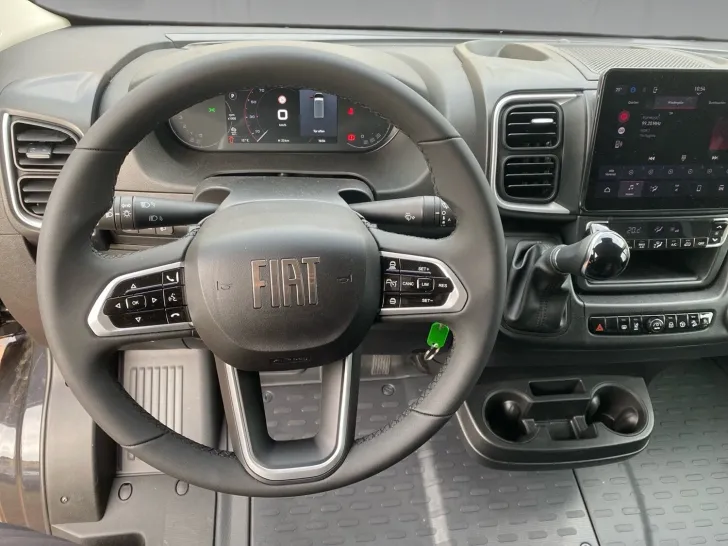 Fahrzeugbild Carado pro CV 541 Fiat Automatik Messe-Aussteller #8