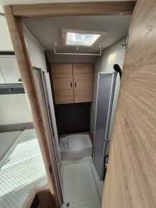 Fahrzeugbild Knaus L!VE WAVE 650 MF Platinum Selection *Solar*Klima*Fahrradträger* #16