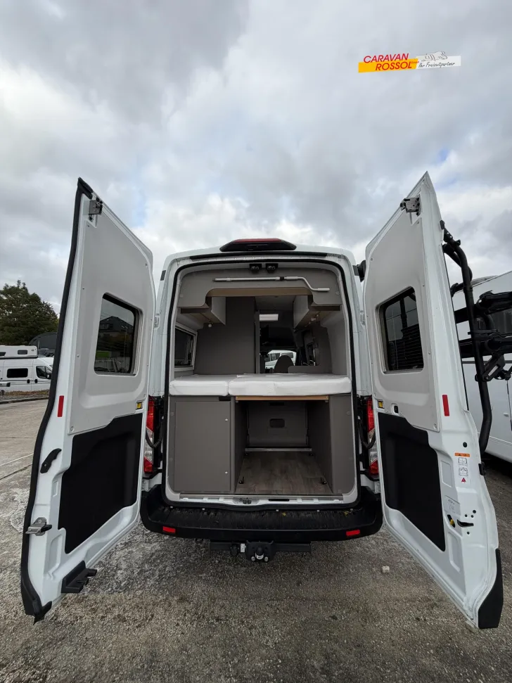 Fahrzeugbild LMC Innovan Ford 590 #6