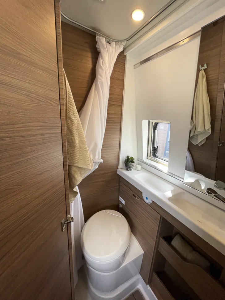 Fahrzeugbild Knaus BOXLIFE 600 MQ *Navi*Kamera*Aufstelldach* #35