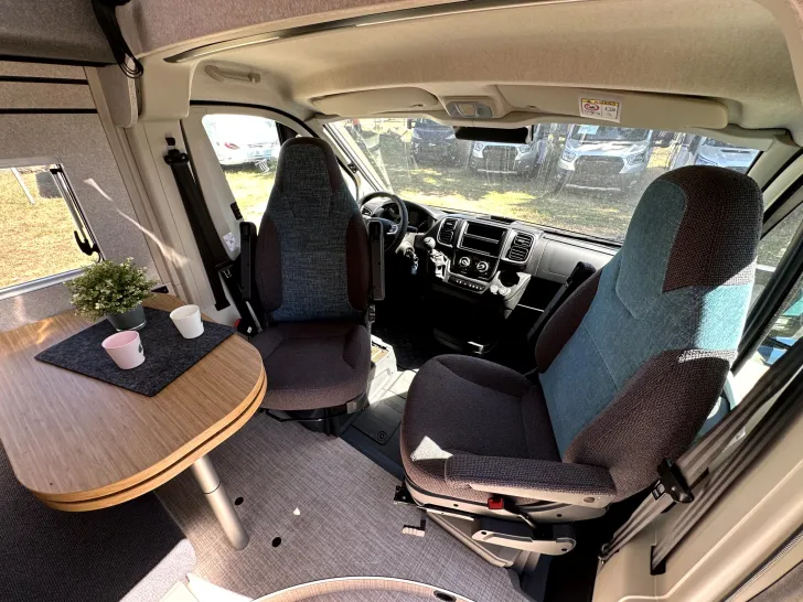 Fahrzeugbild Hymer Redwood 601 Trail *Aufstelldach* #12