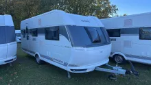 Schräg Vorne Hobby De Luxe 540 KMFe Auflastung 1,8 t