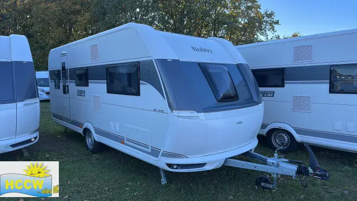 Schräg Vorne Hobby De Luxe 540 KMFe Auflastung 1,8 t