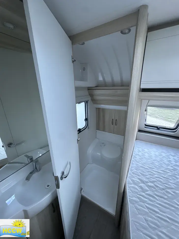 Toilette Hobby De Luxe 540 KMFe Auflastung 1,8 t
