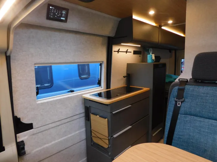Fahrzeugbild Hymer Redwood 601 Automatik, Combi 6DE, Navi+Kamera #10
