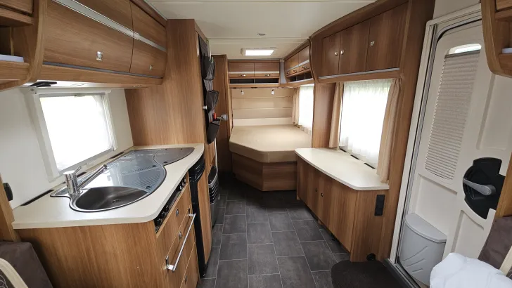 Fahrzeugbild Dethleffs Nomad 500 FR inkl. Mover, Markise, Vorzelt #6