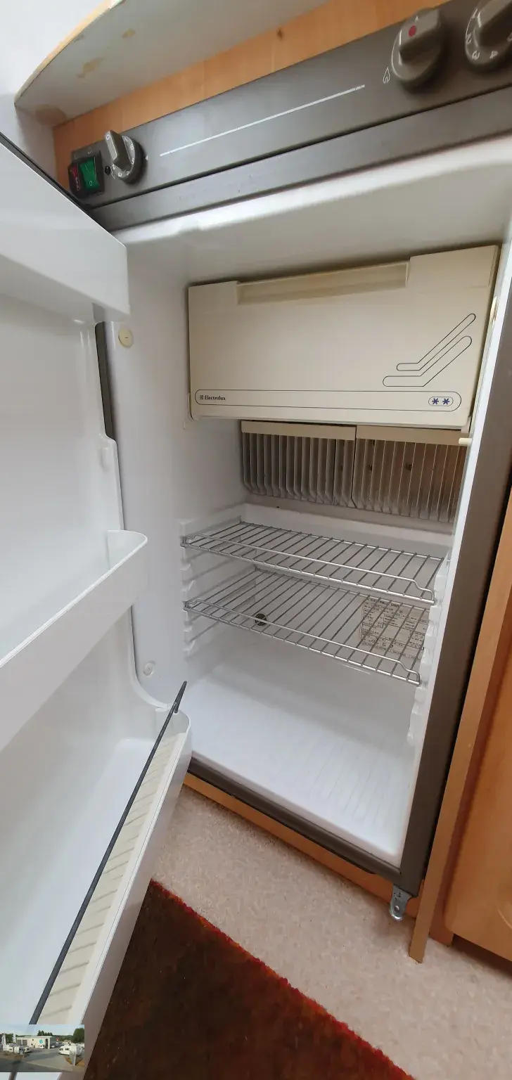 Fahrzeugbild Caravelair Eden 400 Nr. 82 - franz. Bett, Sitzgr. #9