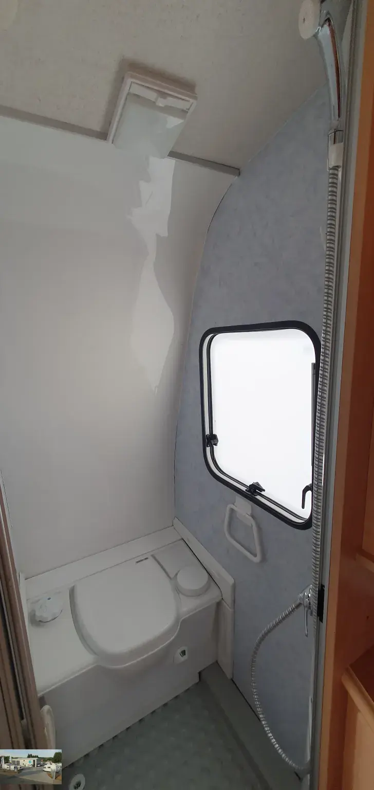 Fahrzeugbild Caravelair Eden 400 Nr. 82 - franz. Bett, Sitzgr. #18
