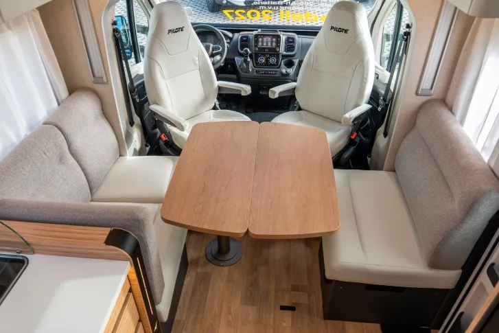 Fahrzeugbild Pilote P720FGJ Evidence *2027*Automatik*Lithium*Solar* #13