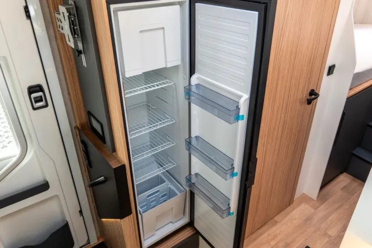 Fahrzeugbild Pilote P720FGJ Evidence *2027*Automatik*Lithium*Solar* #18