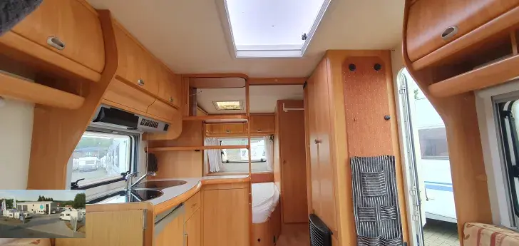 Fahrzeugbild Hobby Excellent 460 UFe Nr. 94 - Mover, franz. Bett #6