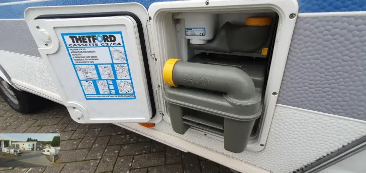 Fahrzeugbild Hobby Excellent 460 UFe Nr. 94 - Mover, franz. Bett #33