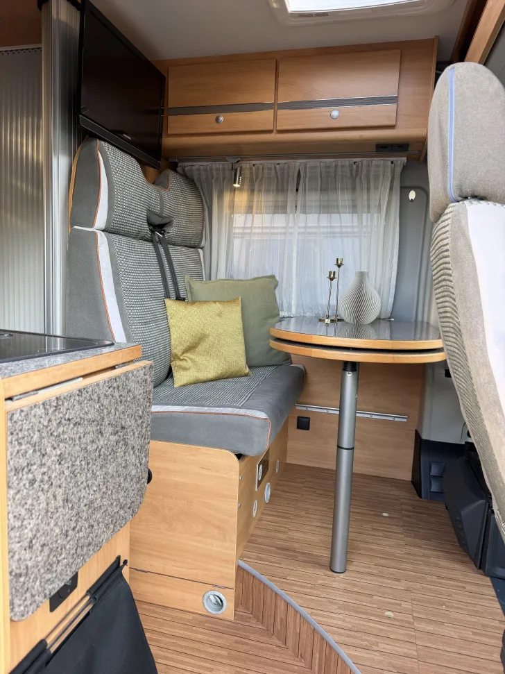 Fahrzeugbild Pössl D-Line Roadcruiser sehr gut #5