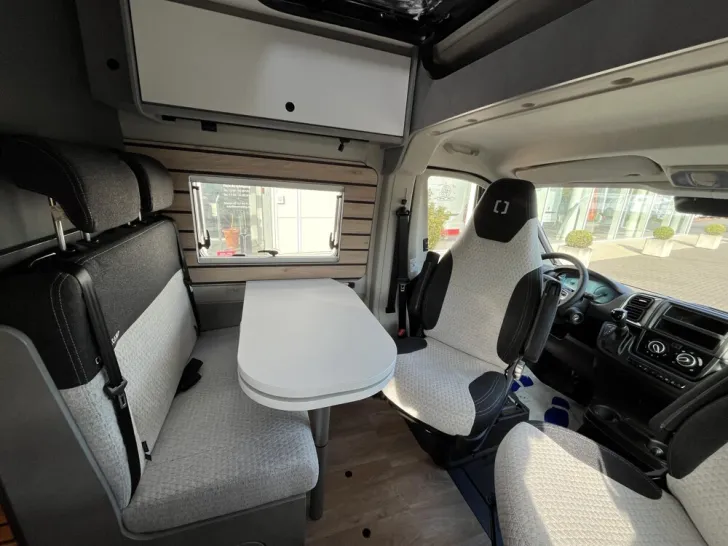 Fahrzeugbild Crosscamp ELMNT 6.0 DS Peugeot #8