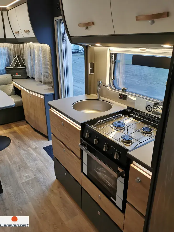 Fahrzeugbild Dethleffs Beduin Scandinavia 550 SE Duschpaket/Mover #11