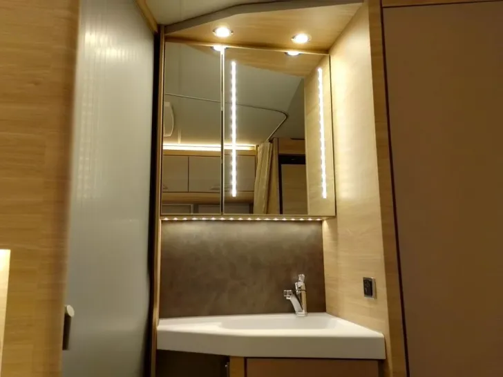 Fahrzeugbild Knaus Van TI PLUS PLATINUM SELECTION 700 LF Miet- Fz. #12