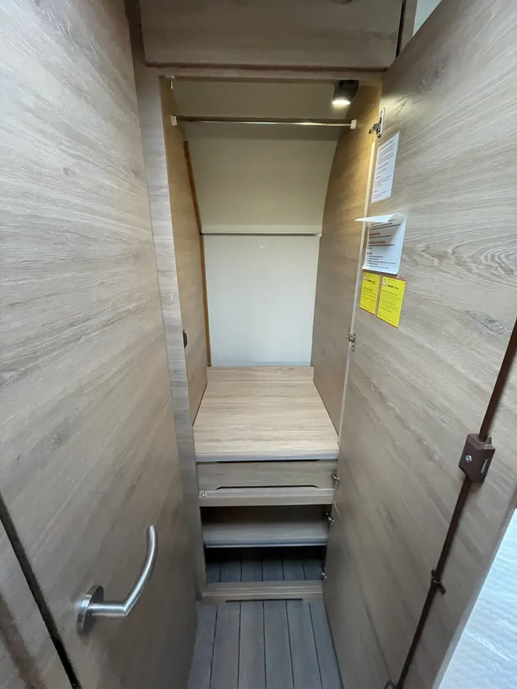 Fahrzeugbild Knaus Südwind BLACK SELECTION 500 QDK 2er-Etagenbetten #19