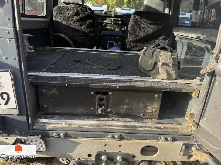 Fahrzeugbild Land Rover Defender TD 5 Seilwinde , Euro 4 !! #11