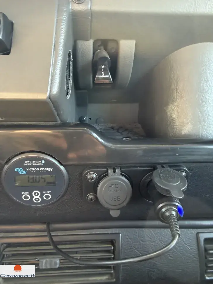 Fahrzeugbild Land Rover Defender TD 5 Seilwinde , Euro 4 !! #9