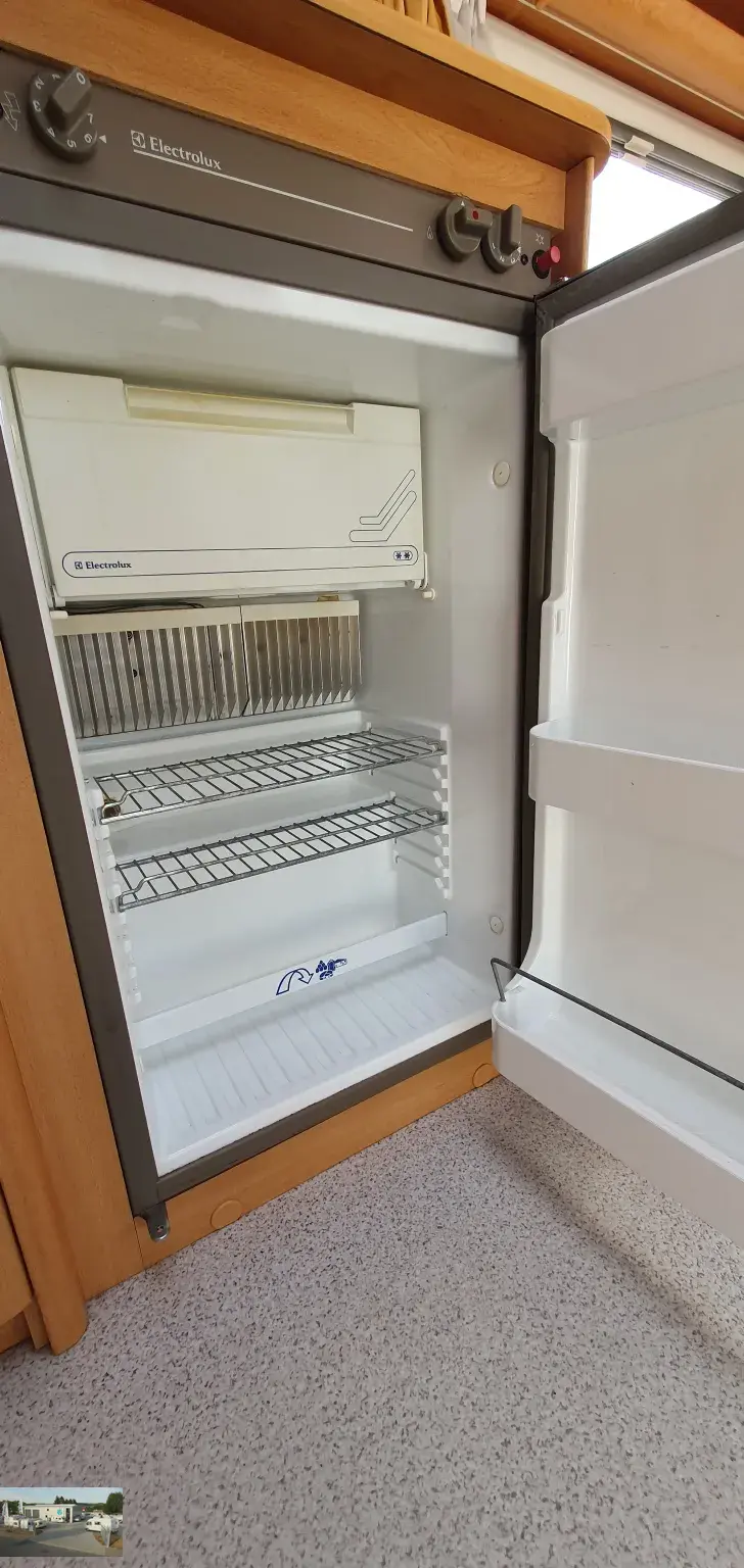 Fahrzeugbild Knaus Südwind 500 TF Nr. 90 - Klima, franz. Bett #13
