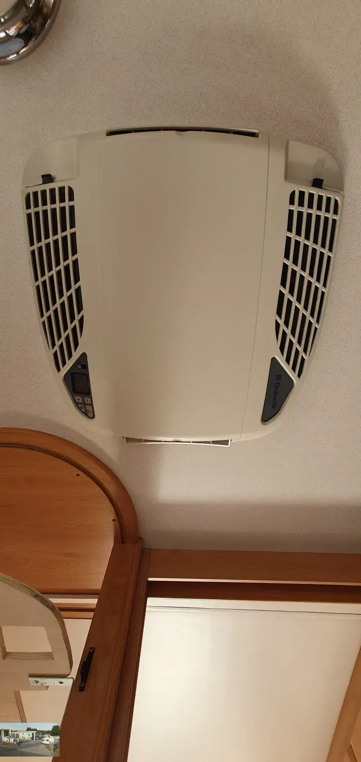 Fahrzeugbild Knaus Südwind 500 TF Nr. 90 - Klima, franz. Bett #20