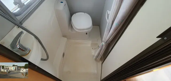 Fahrzeugbild Knaus Südwind 500 TF Nr. 90 - Klima, franz. Bett #24