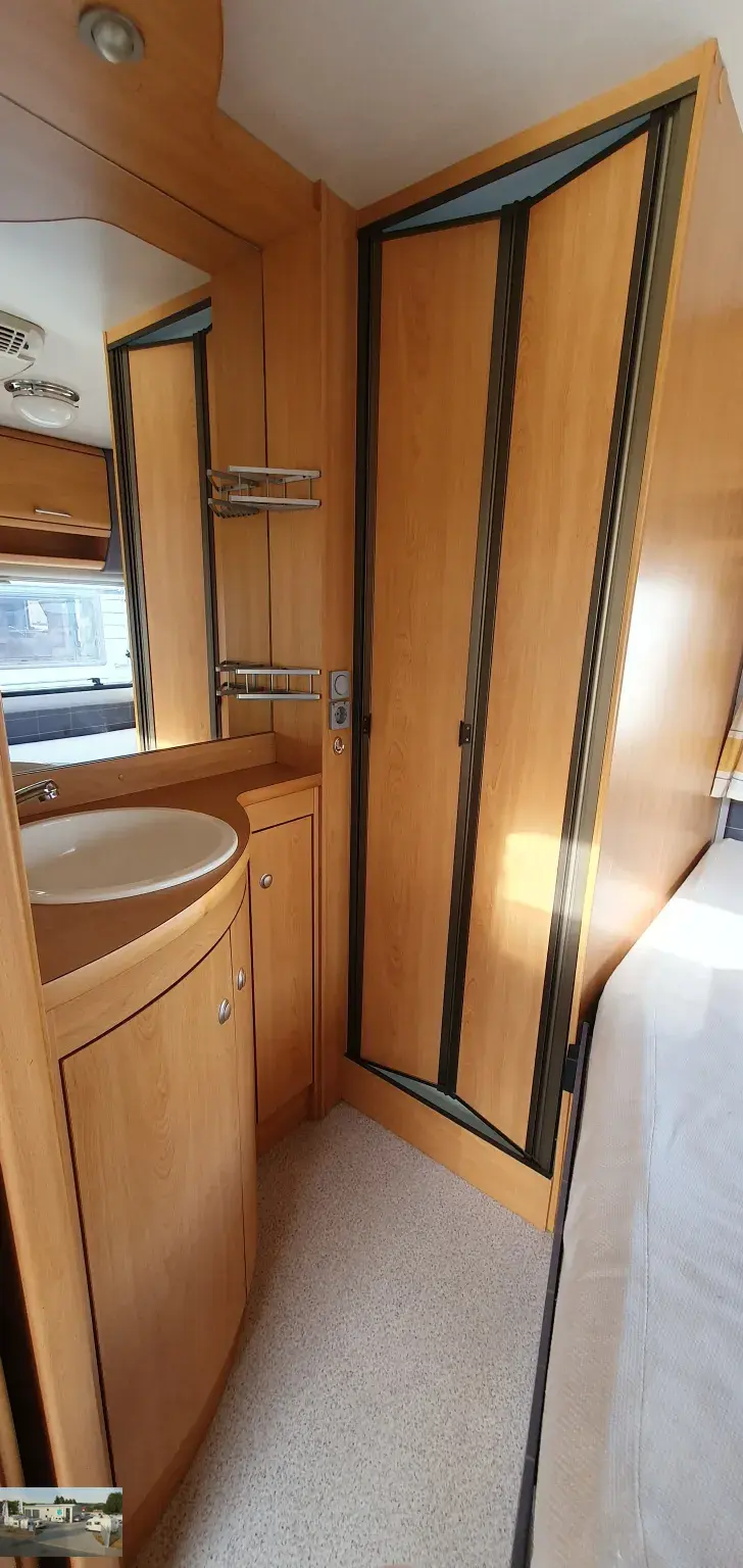 Fahrzeugbild Knaus Südwind 500 TF Nr. 90 - Klima, franz. Bett #26