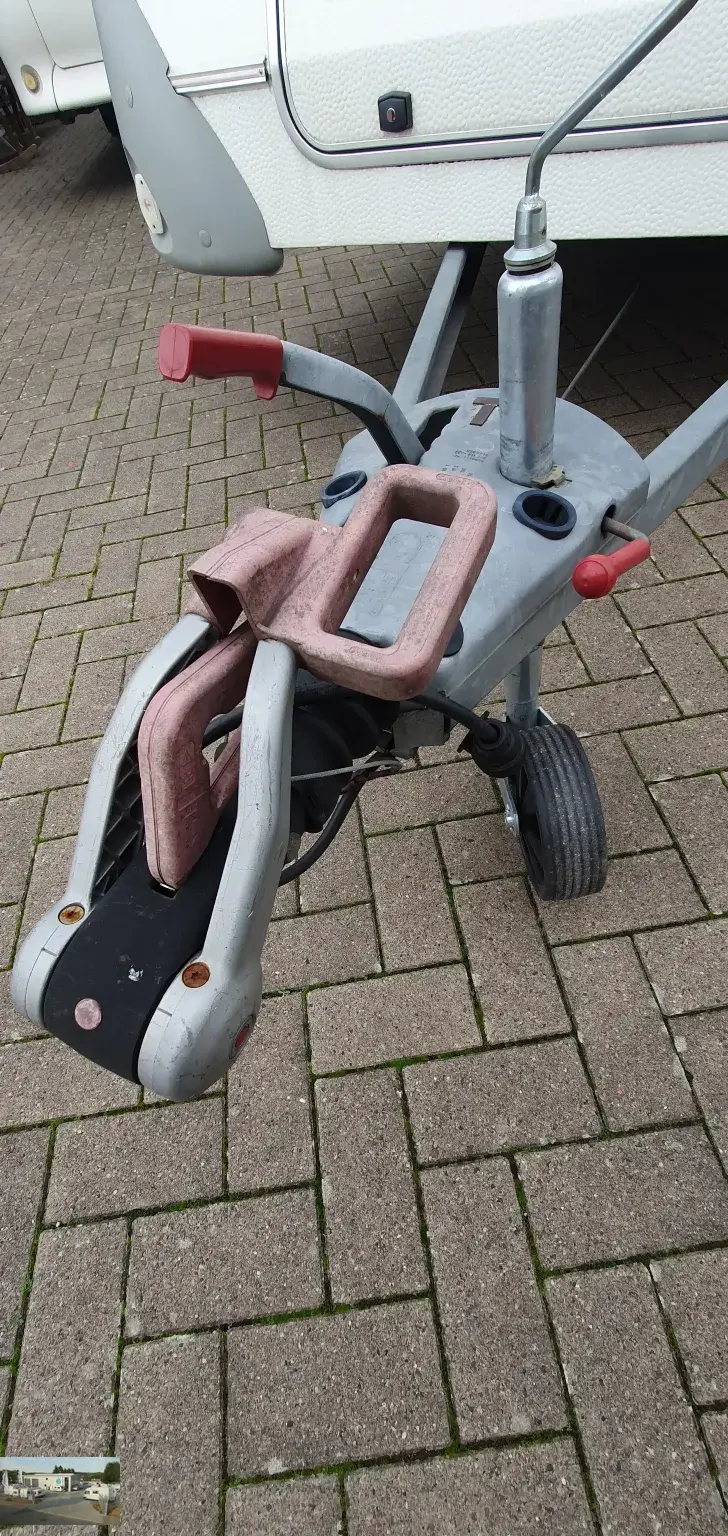 Fahrzeugbild Knaus Südwind 500 TF Nr. 90 - Klima, franz. Bett #31