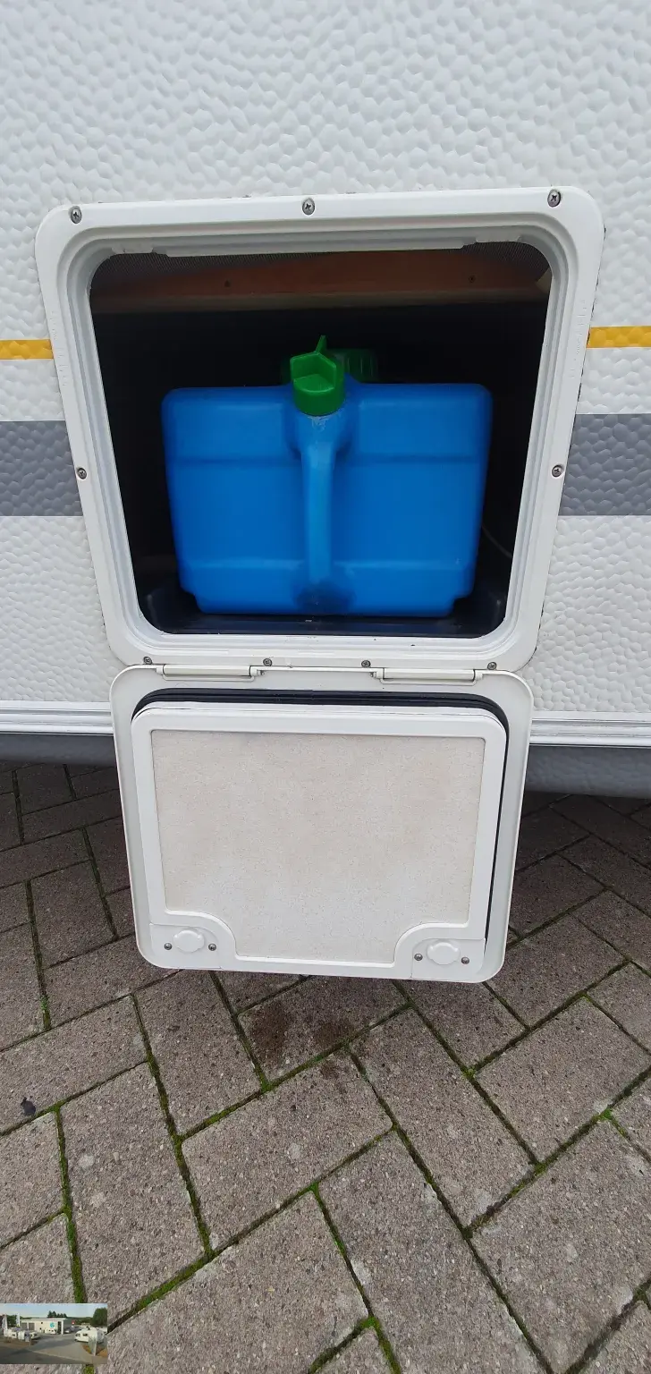 Fahrzeugbild Knaus Südwind 500 TF Nr. 90 - Klima, franz. Bett #33