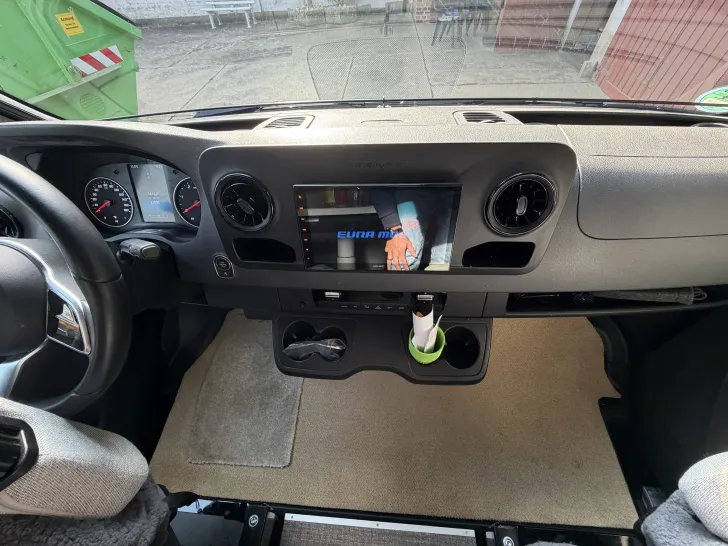 Fahrzeugbild Eura Mobil Profila 676EB super Ausstattung, Autark #35
