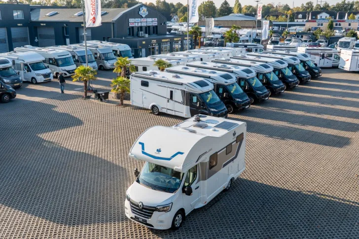 Fahrzeugbild Ahorn Camp Camp A 595 *Solar*SAT*TV*Markise*RFK*ISOFIX* #1