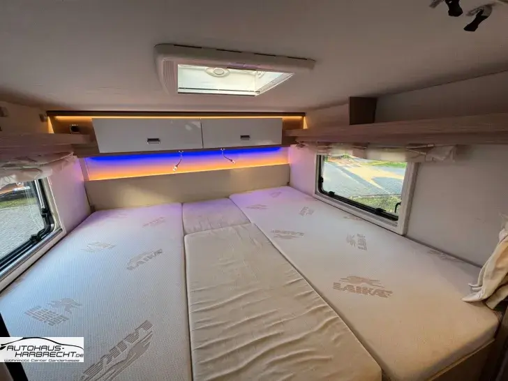 Fahrzeugbild Laika Kosmo 909-Aut-Solar-Luftfeder.-Backofen-Ahk #37