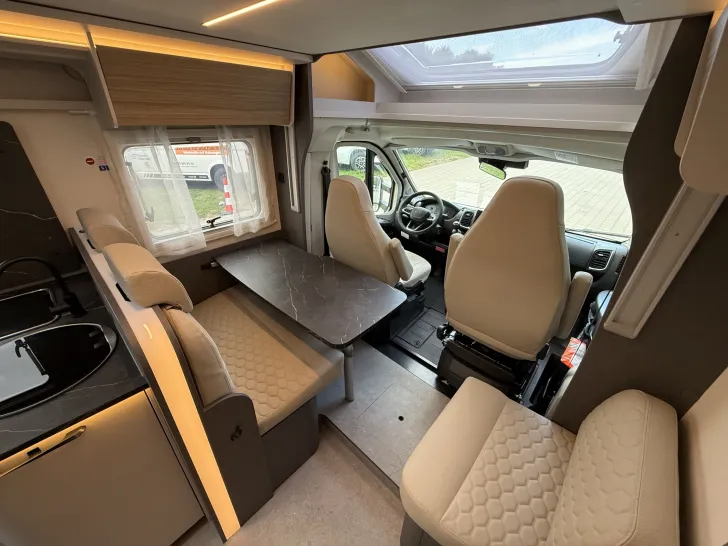 Fahrzeugbild Etrusco T 6900 SB ++ABVERKAUF++ #12